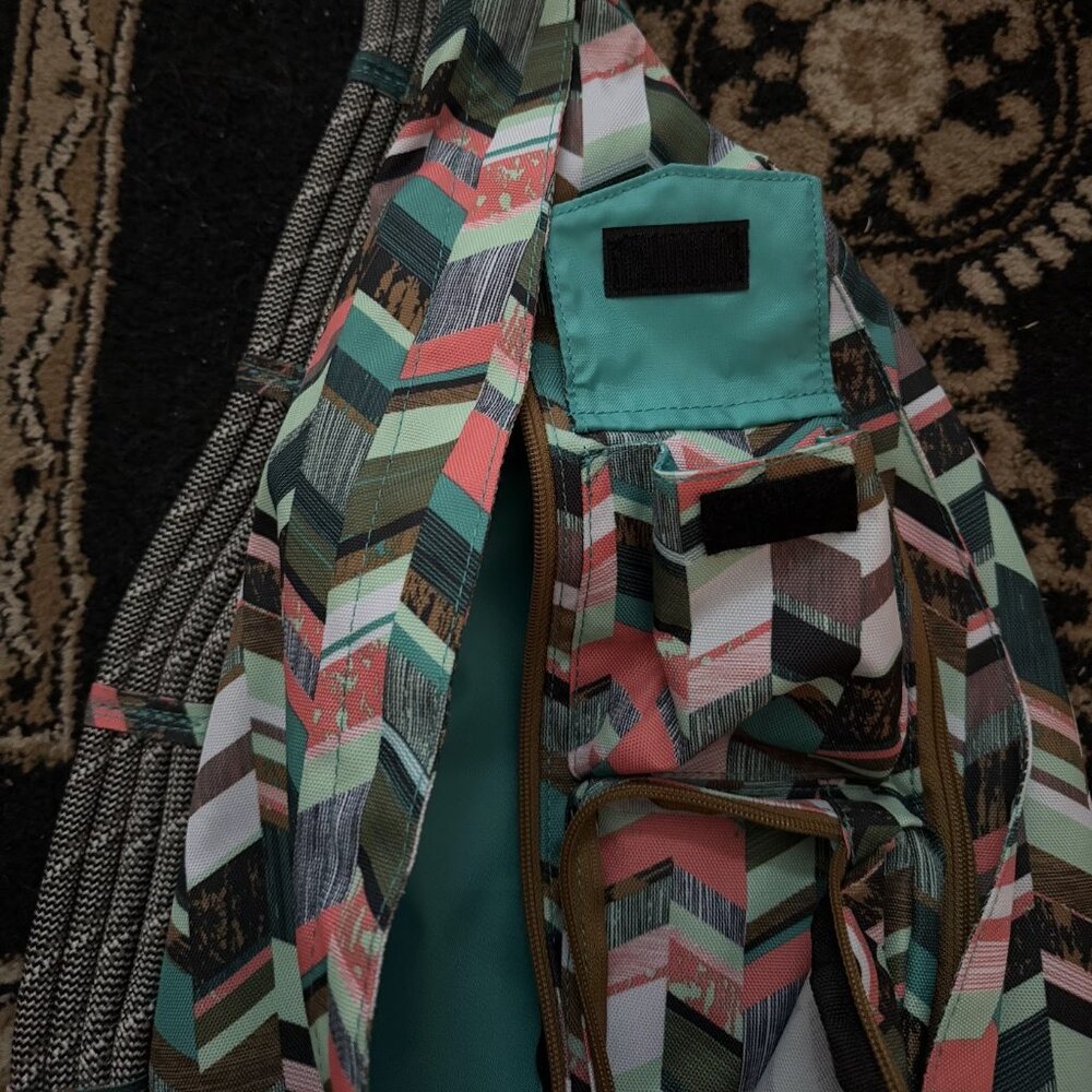 NWOT KAVU Original Rope Sling Bag Coastal Blocks Chevron Multicolor Adjustable - Picture 2 of 6